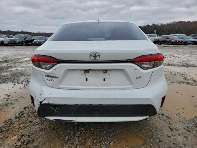 Toyota Corolla Le Image 8