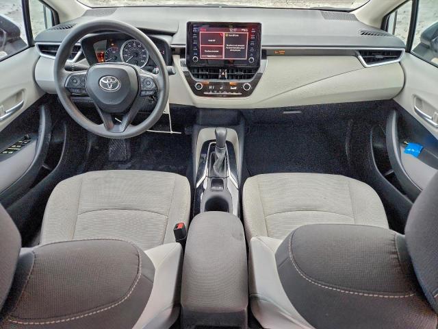 Toyota Corolla Le Image 11