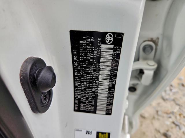 Toyota Corolla Le Image 12