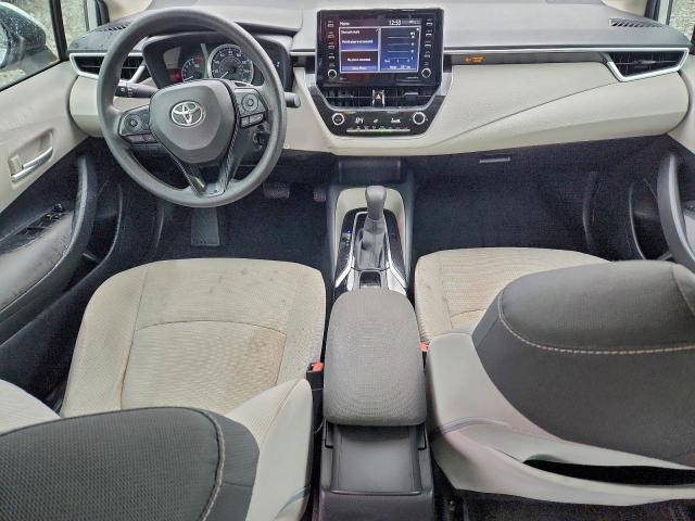 Toyota Corolla Le Image 8