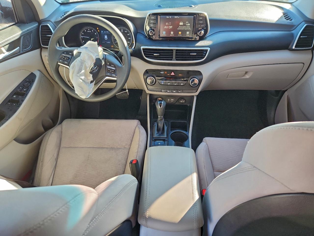 Hyundai TUCSON Se Image 10