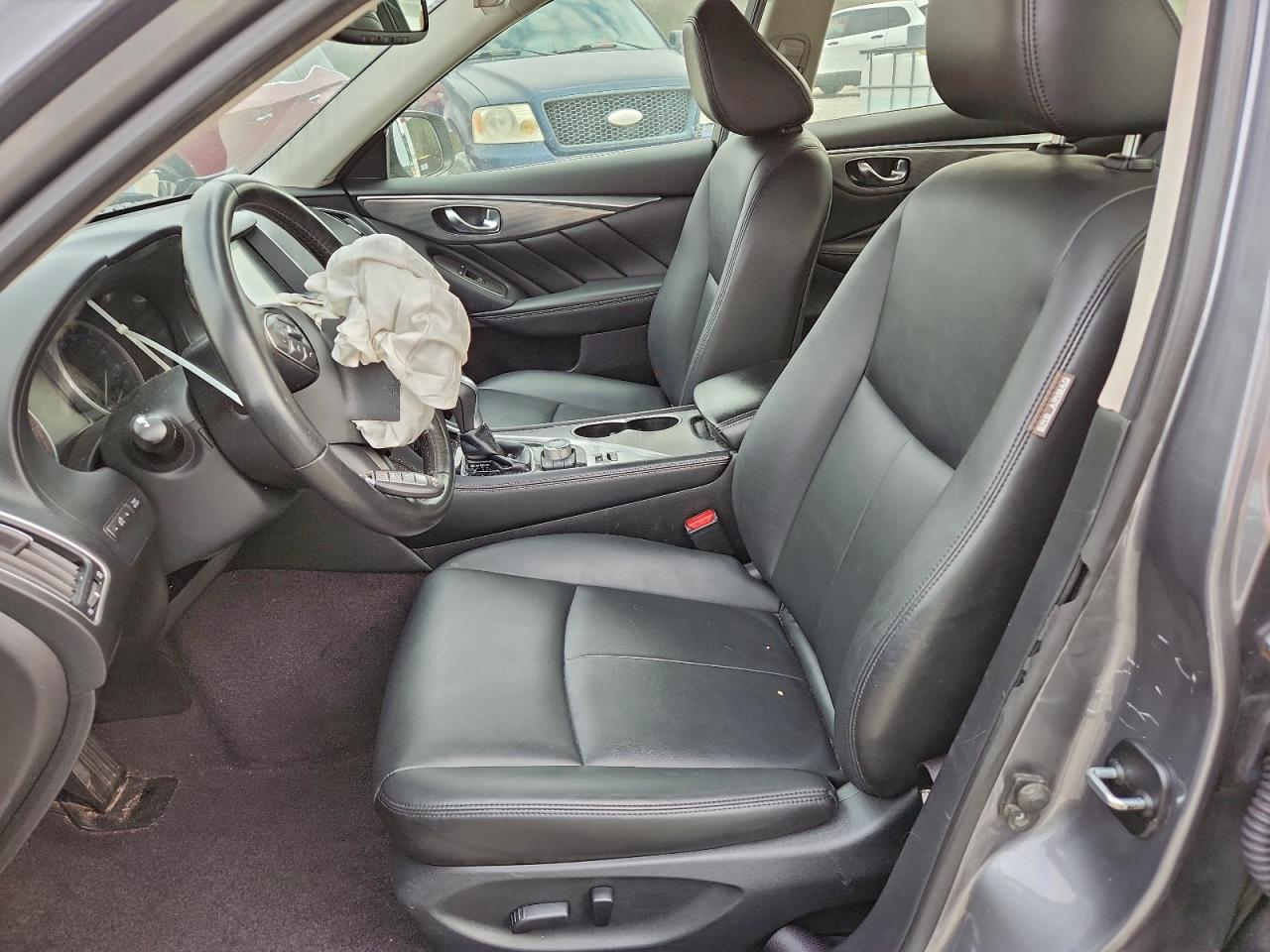 INFINITI Q50 Premium Image 8