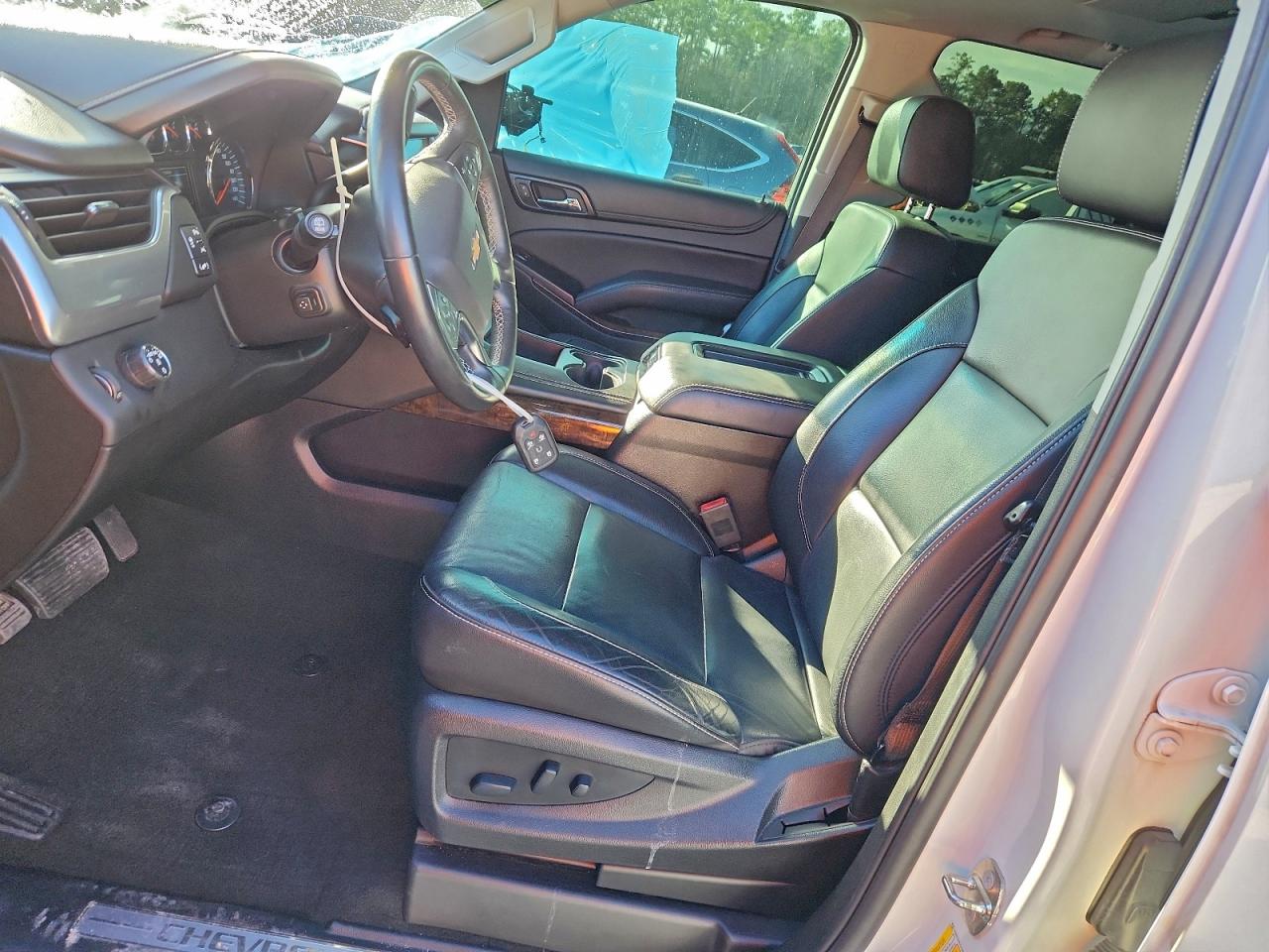 Chevrolet Tahoe C1500 Lt Image 6