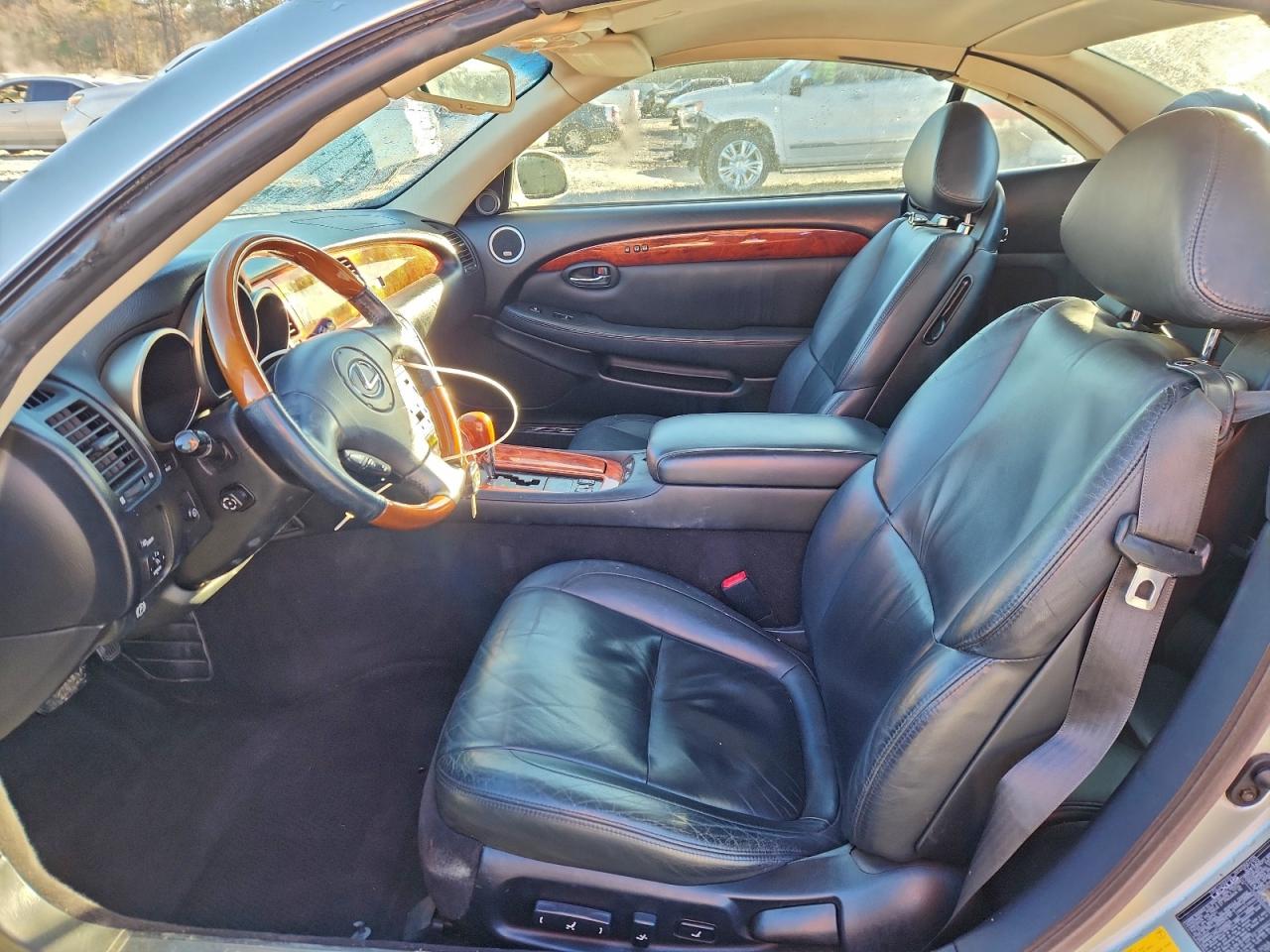 Lexus Sc 430 Image 11