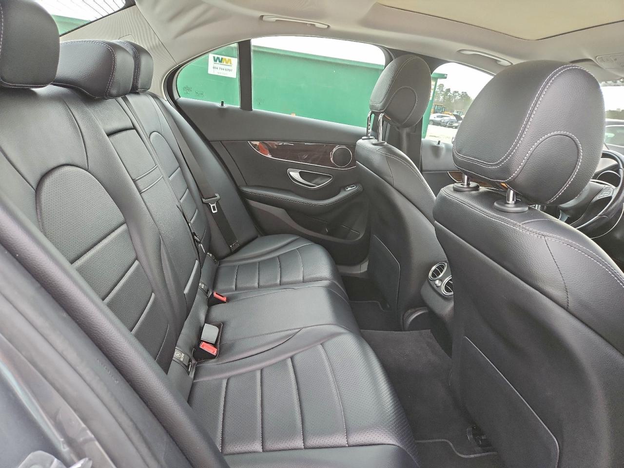 Mercedes-Benz C-Class 300 4matic Image 12