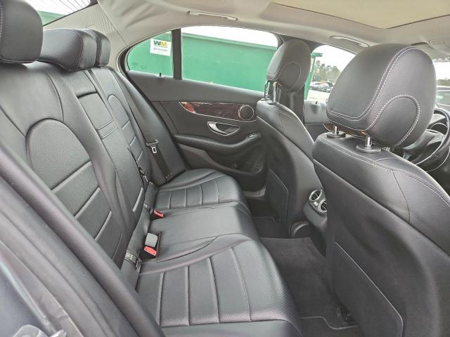 Mercedes-Benz C-Class 300 4matic Image 12