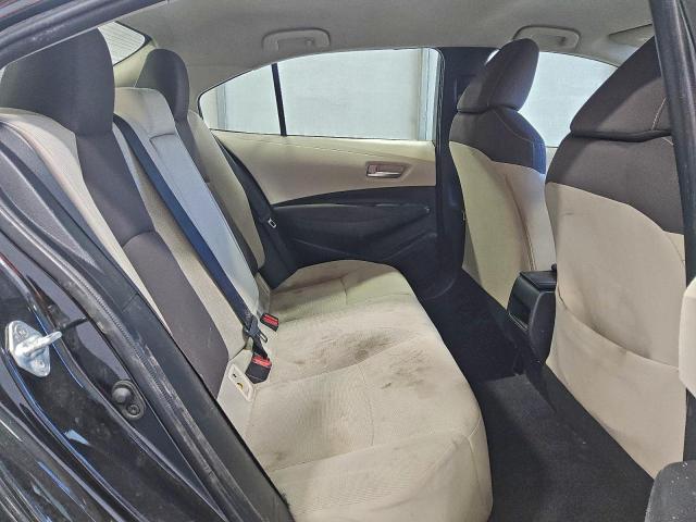 Toyota Corolla Le Image 8