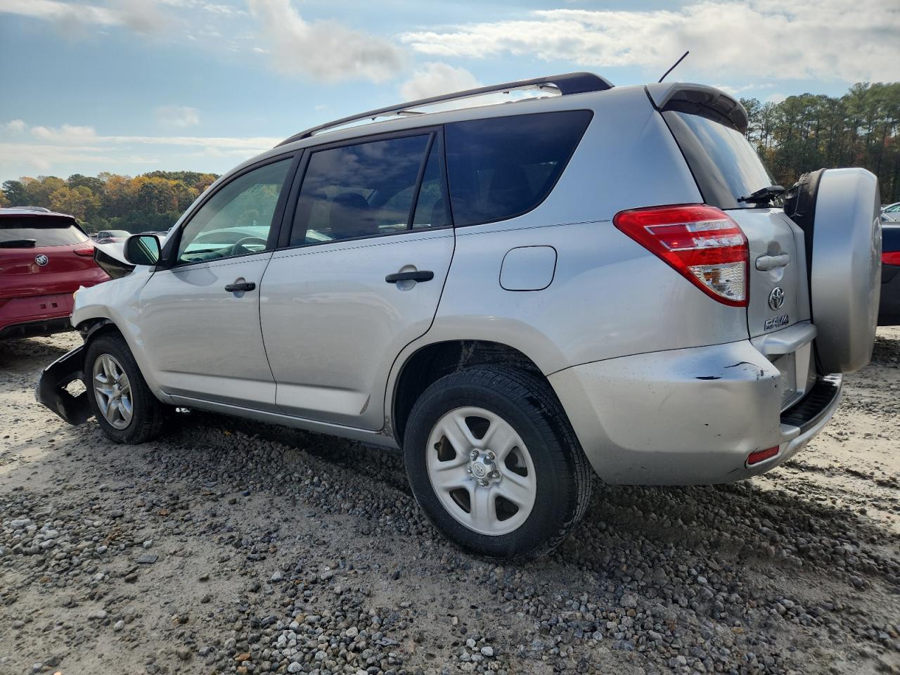 Toyota RAV4 Image 3