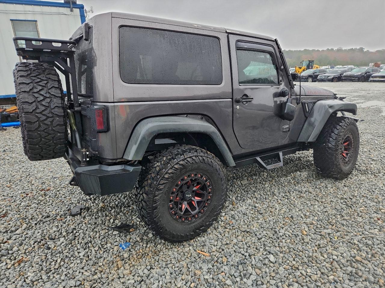 Jeep Wrangler Rubicon Image 4