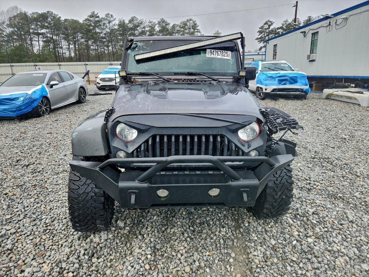 Jeep Wrangler Rubicon Image 2