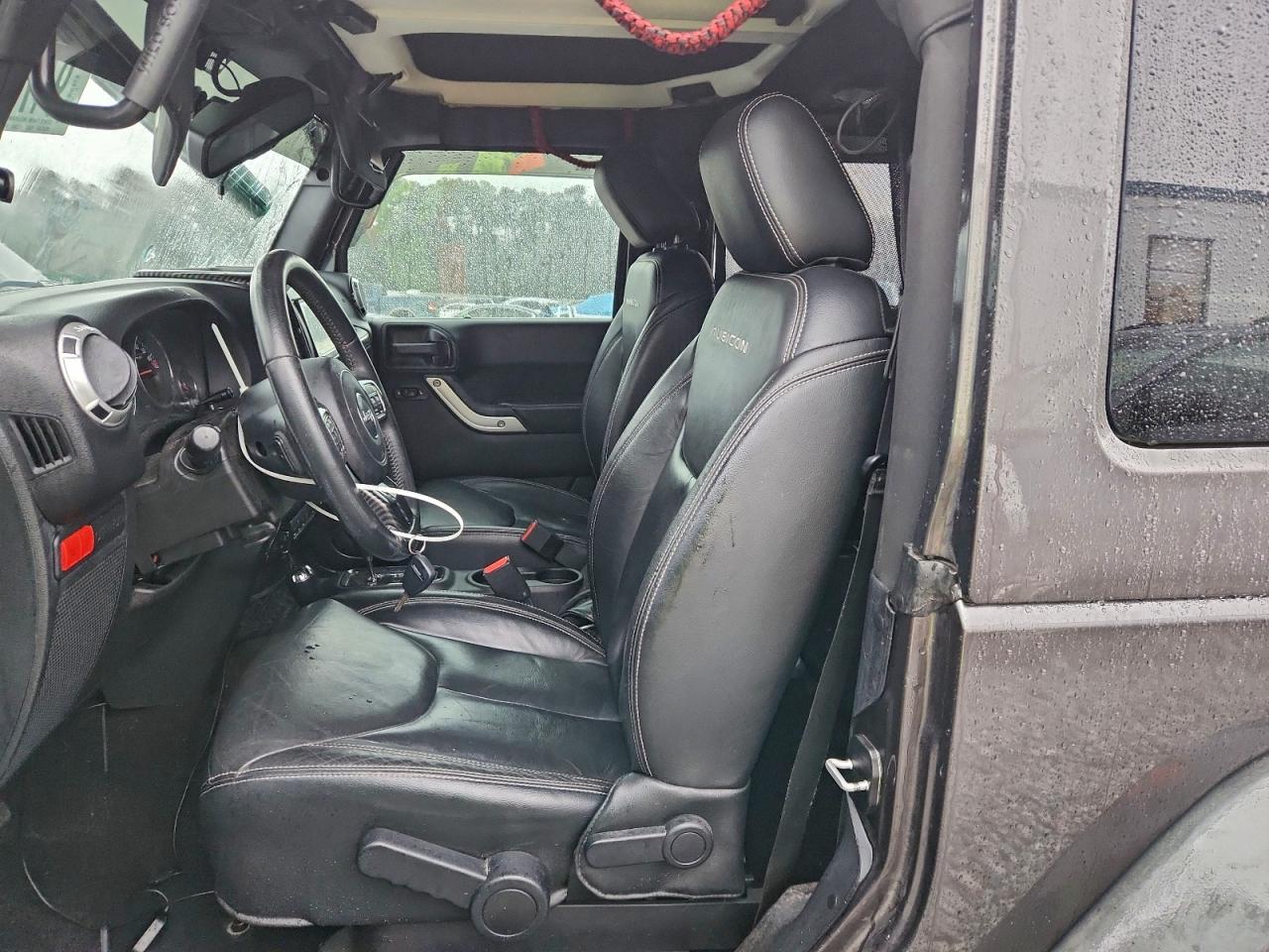 Jeep Wrangler Rubicon Image 8