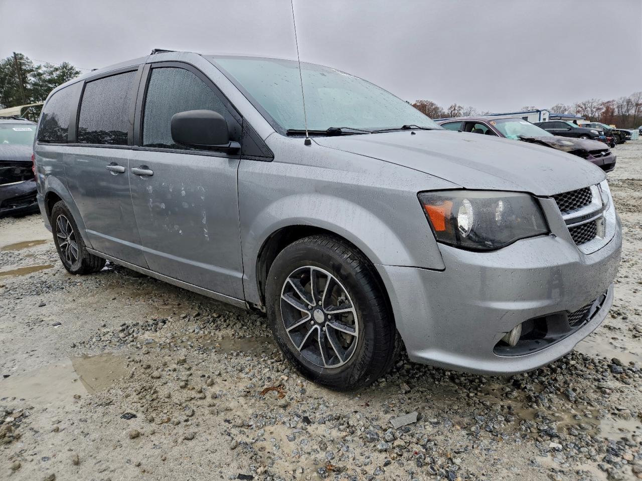 Dodge Caravan Gt Image 3