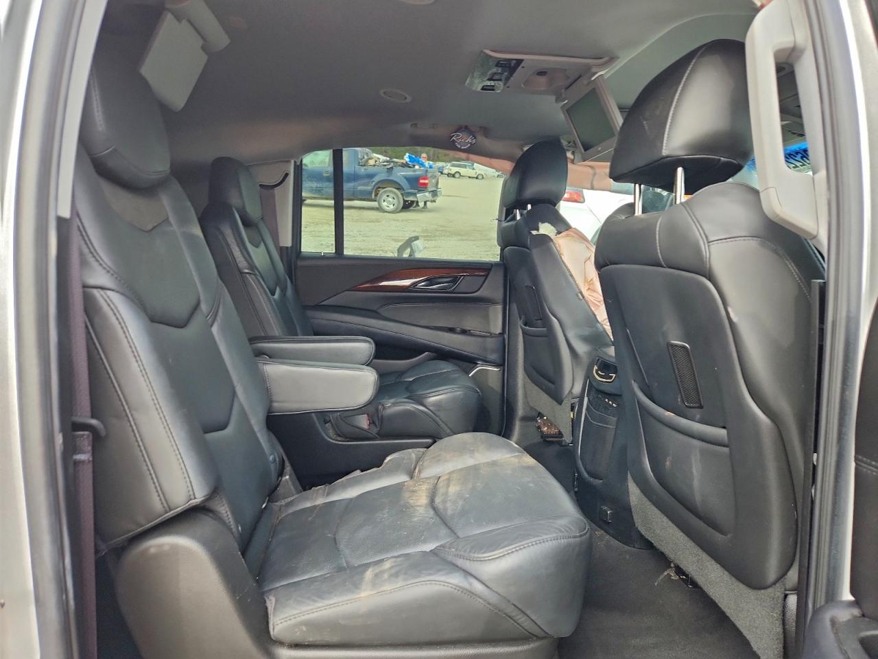 Cadillac Escalade Esv Luxury Image 8