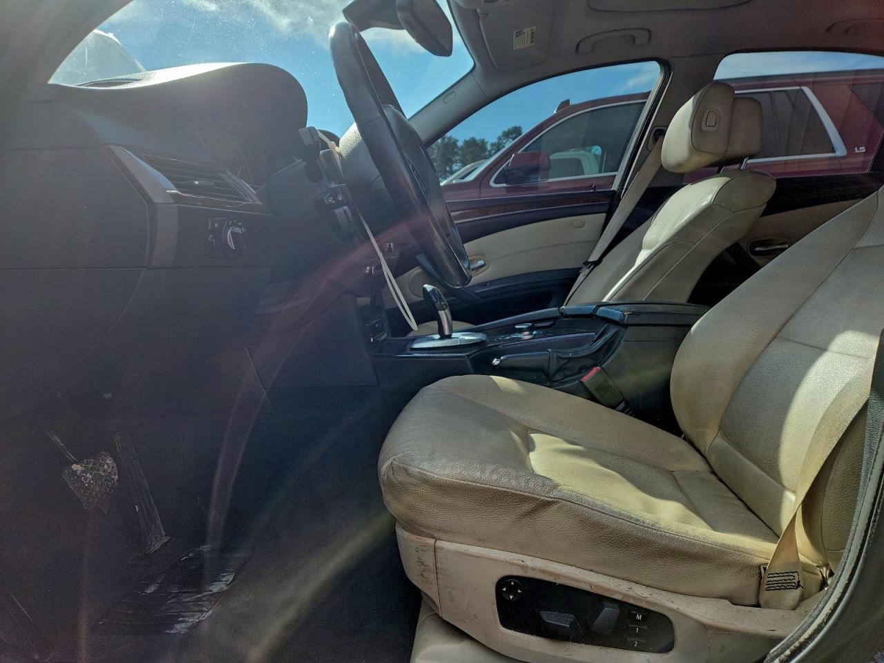 BMW 5 Series Xi Image 5