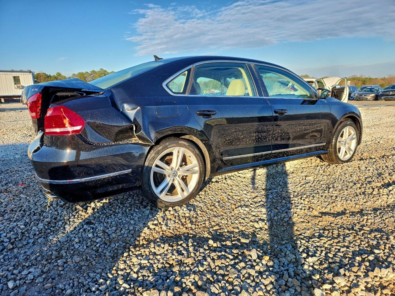 Volkswagen Passat Sel Image 8
