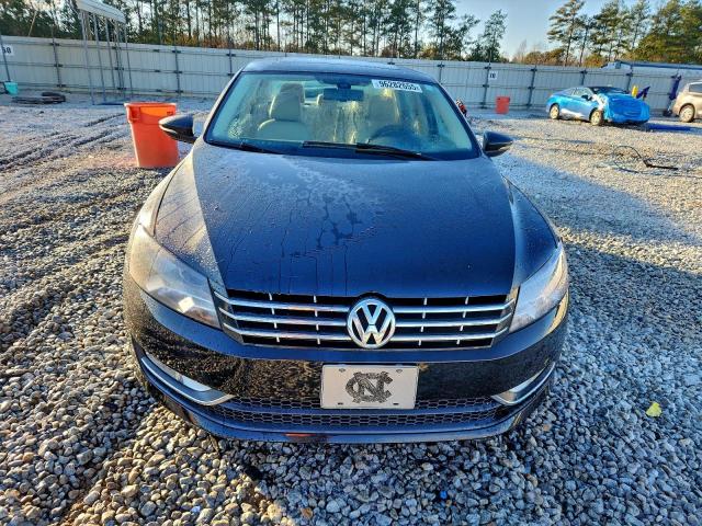 Volkswagen Passat Sel Image 6