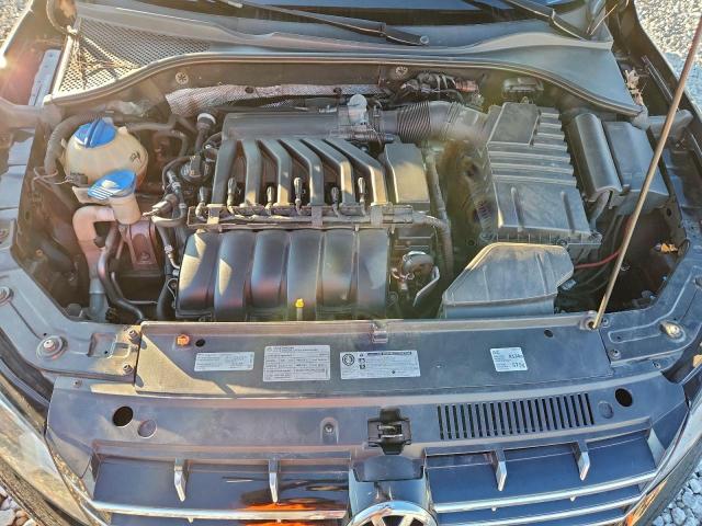 Volkswagen Passat Sel Image 12