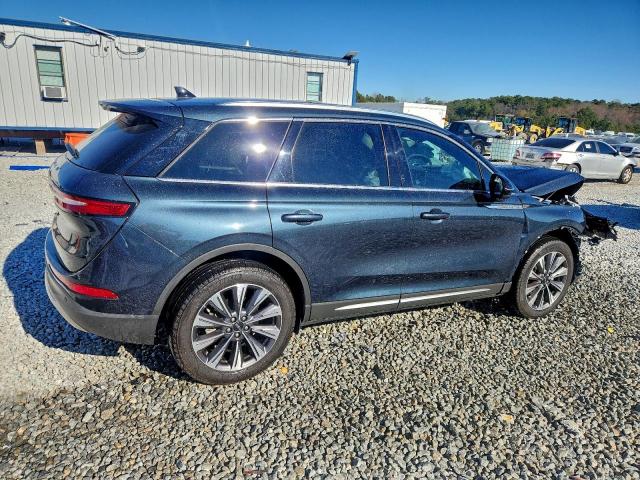 Lincoln Corsair Reserve Image 2