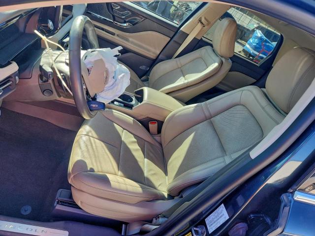 Lincoln Corsair Reserve Image 8