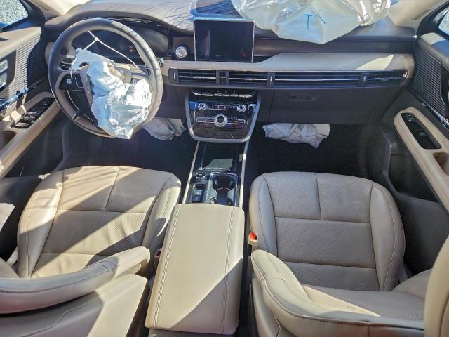 Lincoln Corsair Reserve Image 6