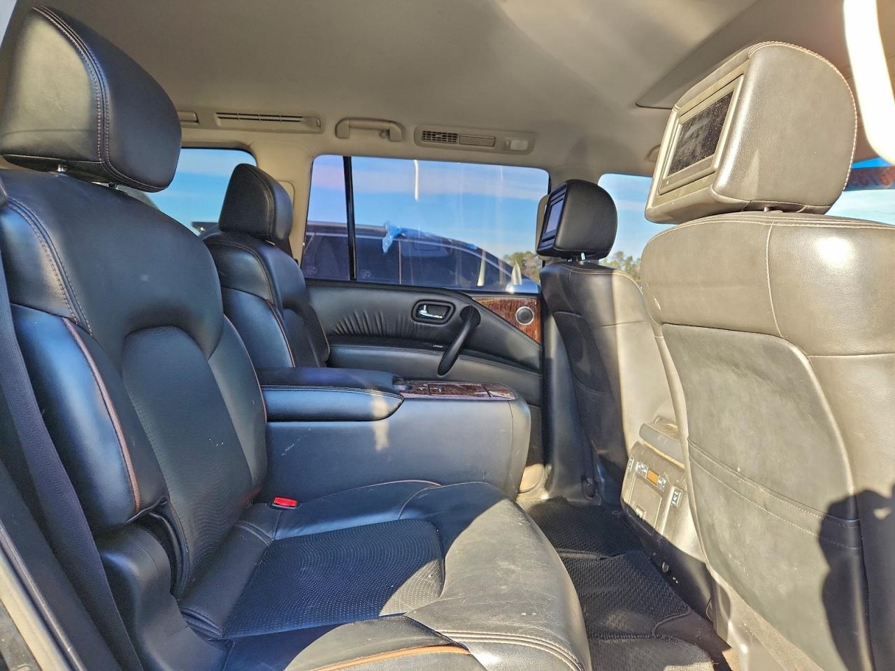 Nissan Armada Platinum Image 9