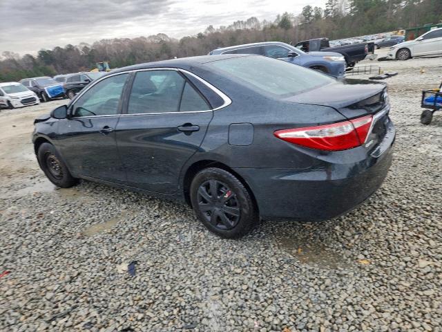 Toyota Camry Le Image 7