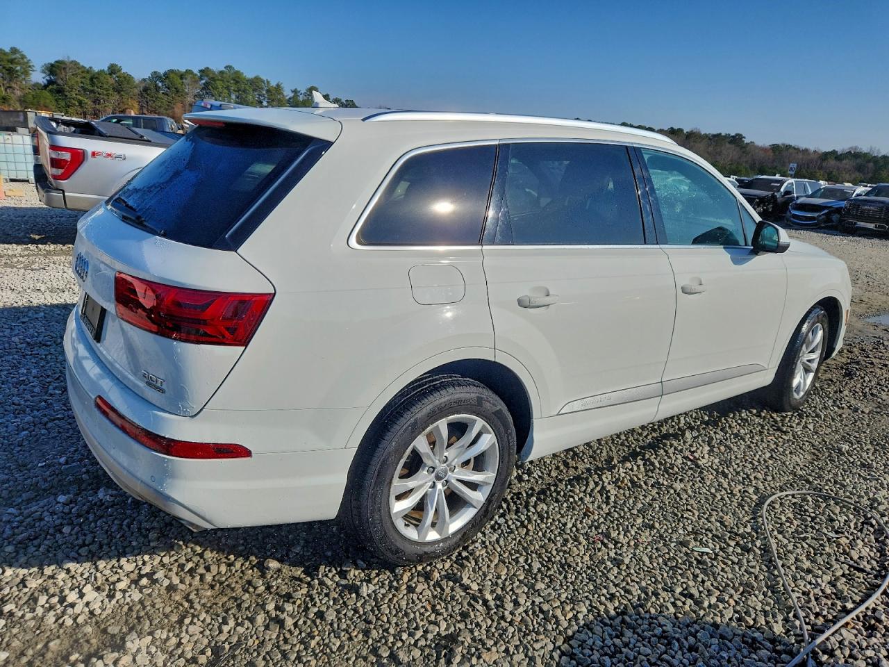 Audi Q7 Premium Plus Image 12