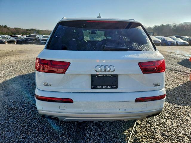 Audi Q7 Premium Plus Image 2