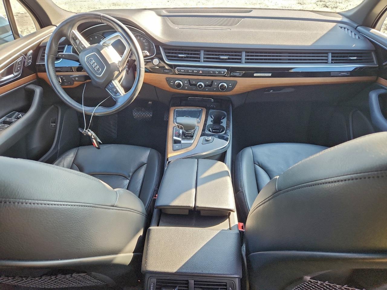 Audi Q7 Premium Plus Image 3