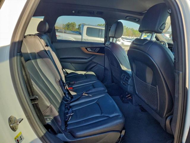 Audi Q7 Premium Plus Image 13