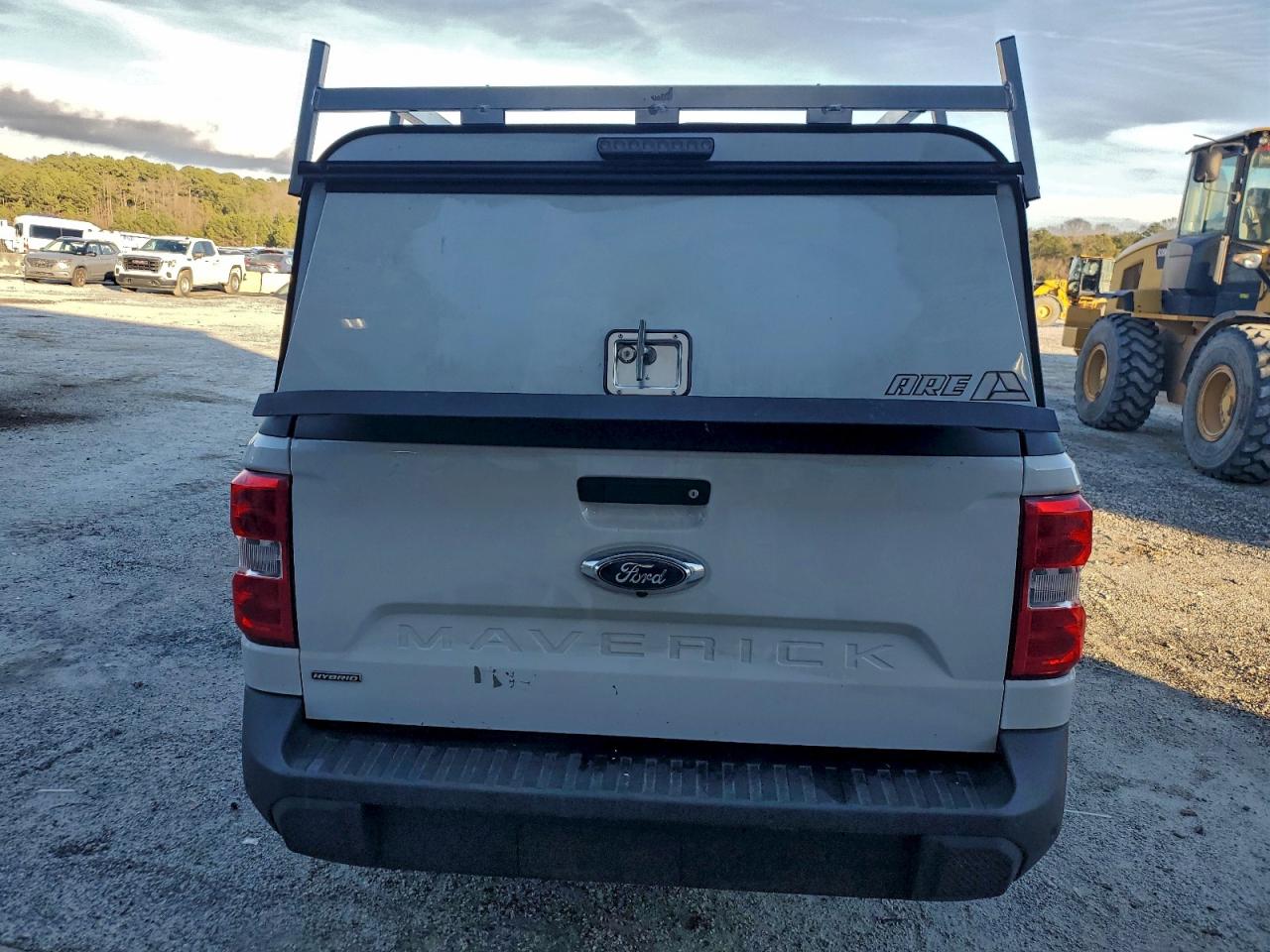 Ford Maverick Xl Image 5