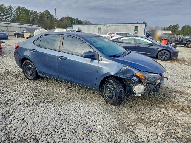 Toyota Corolla L Image 9