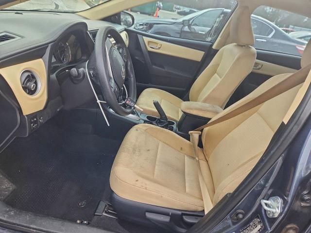 Toyota Corolla L Image 12