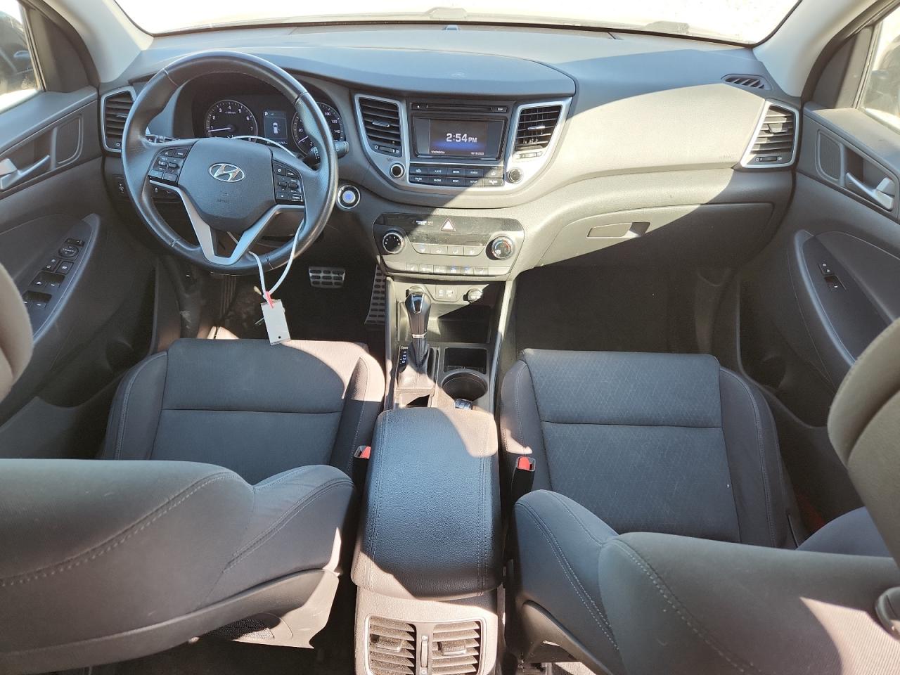 Hyundai TUCSON Limited Image 9