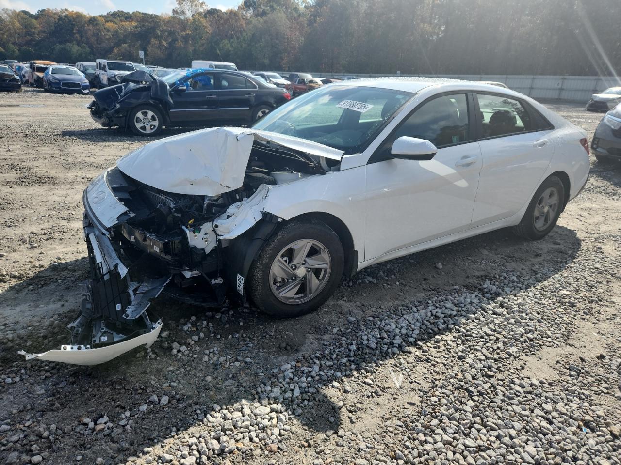 Hyundai ELANTRA Se Image 1