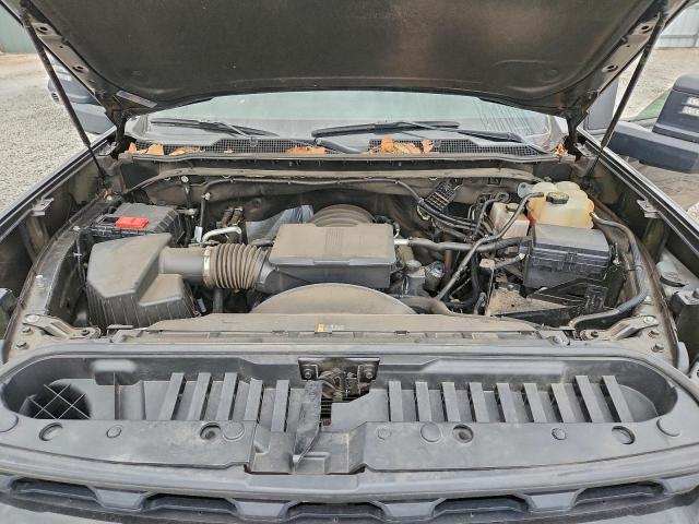 Chevrolet Silverado K2500 Custom Image 11