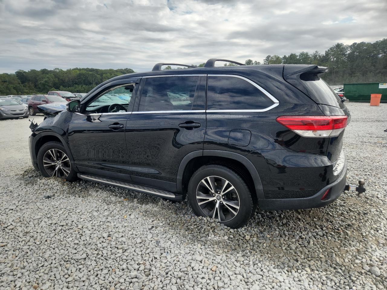 Toyota Highlander Le Image 3