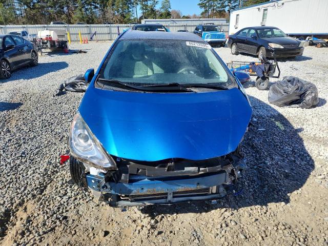 Toyota Prius Image 11