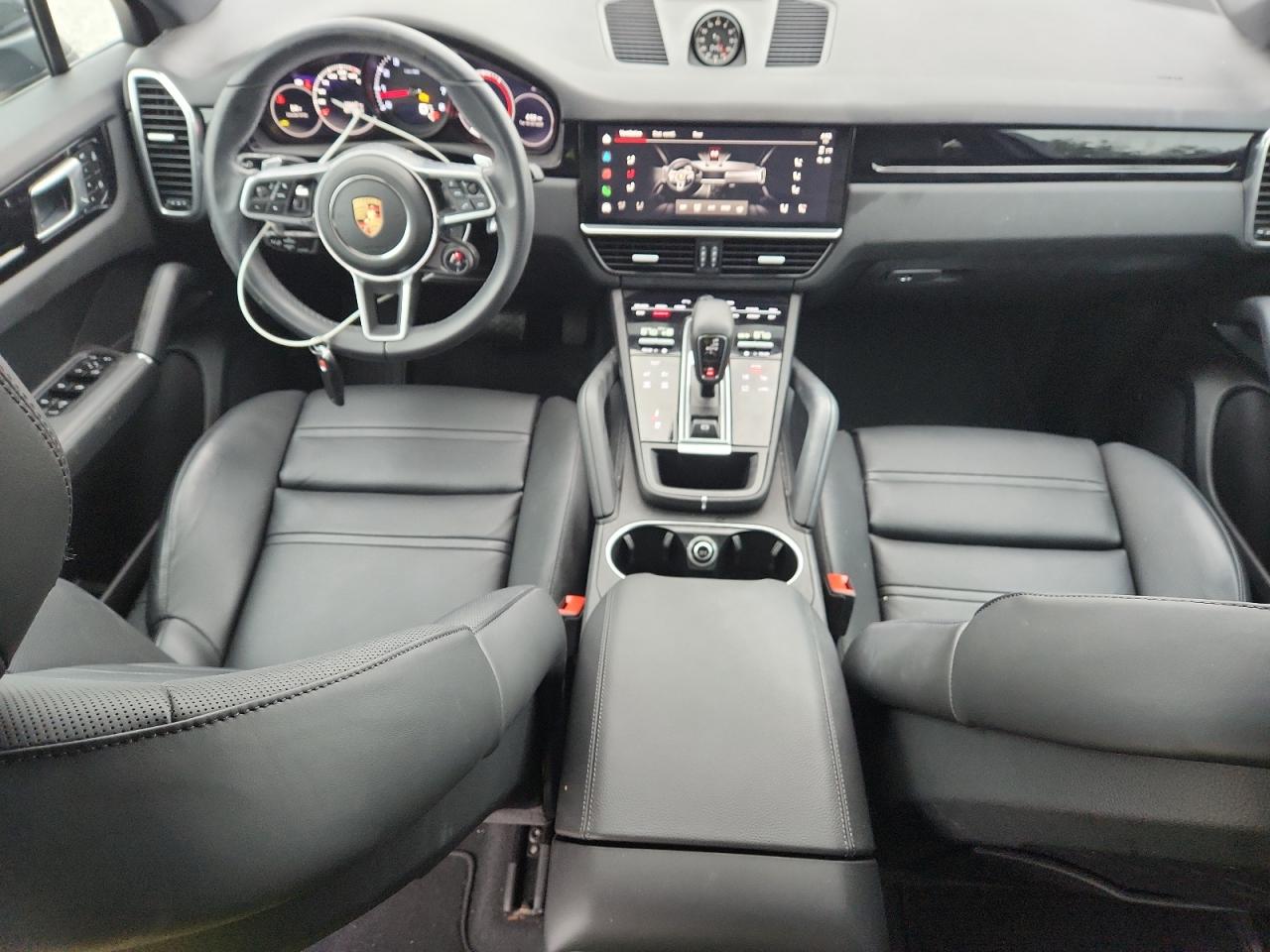 Porsche Cayenne Coupe Image 7