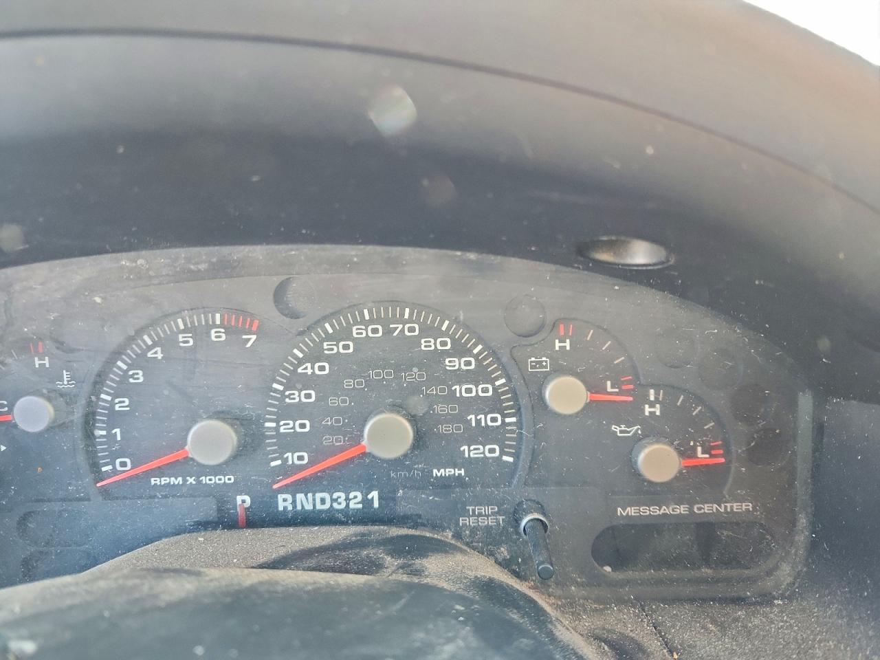 Ford Explorer Xlt Image 6