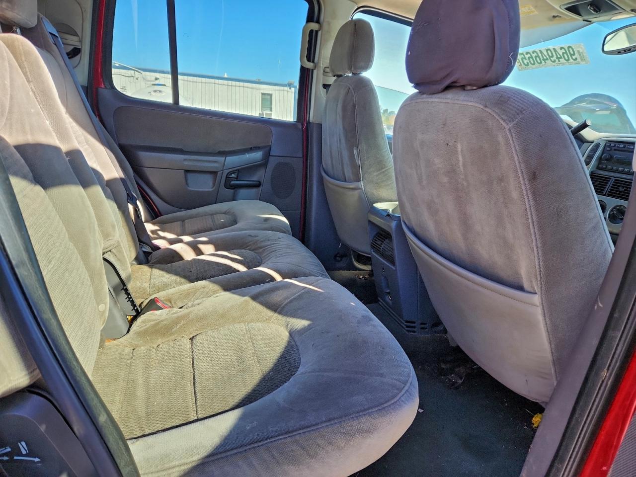 Ford Explorer Xlt Image 5