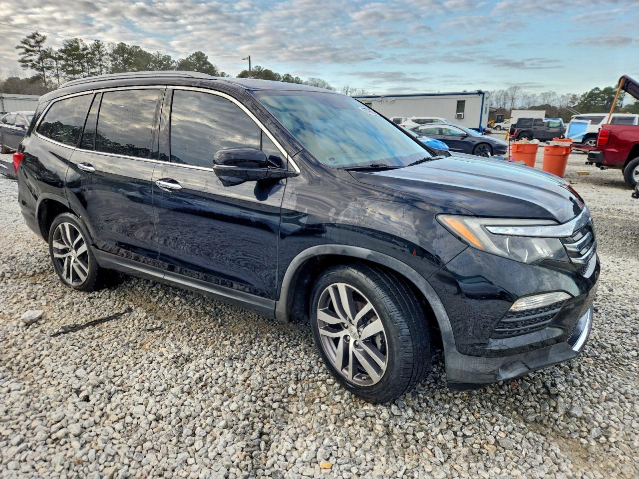 Honda Pilot Touring Image 4