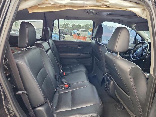 Honda Pilot Touring Image 8