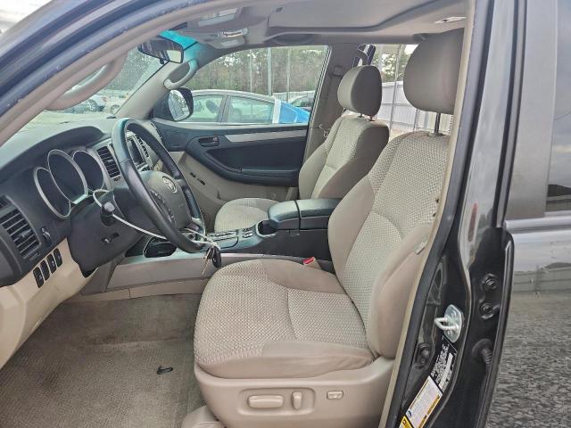 Toyota 4Runner Sr5 Image 3