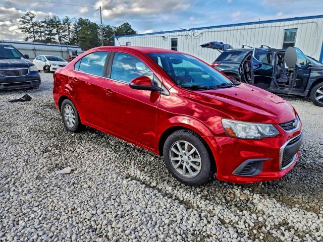 Chevrolet Sonic Lt Image 2