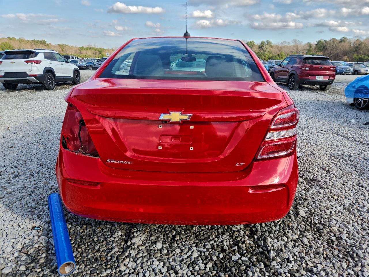 Chevrolet Sonic Lt Image 13