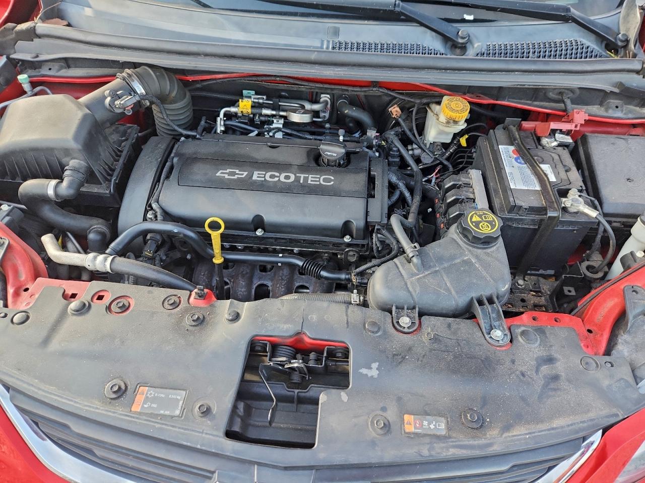 Chevrolet Sonic Lt Image 9