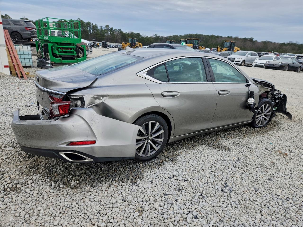 Lexus Es 350 Base Image 4