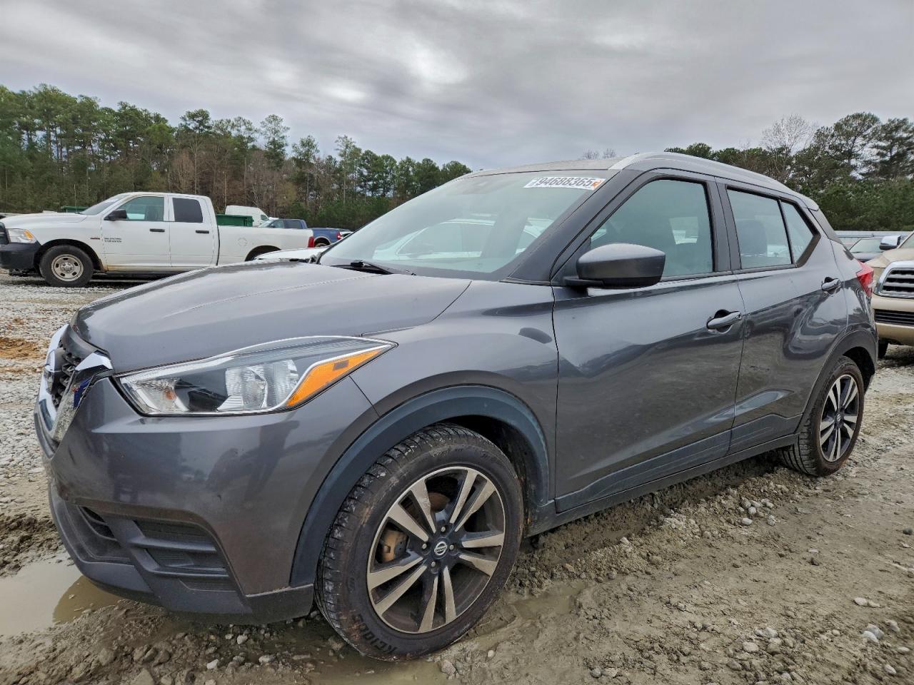 Nissan Kicks Sv Image 1