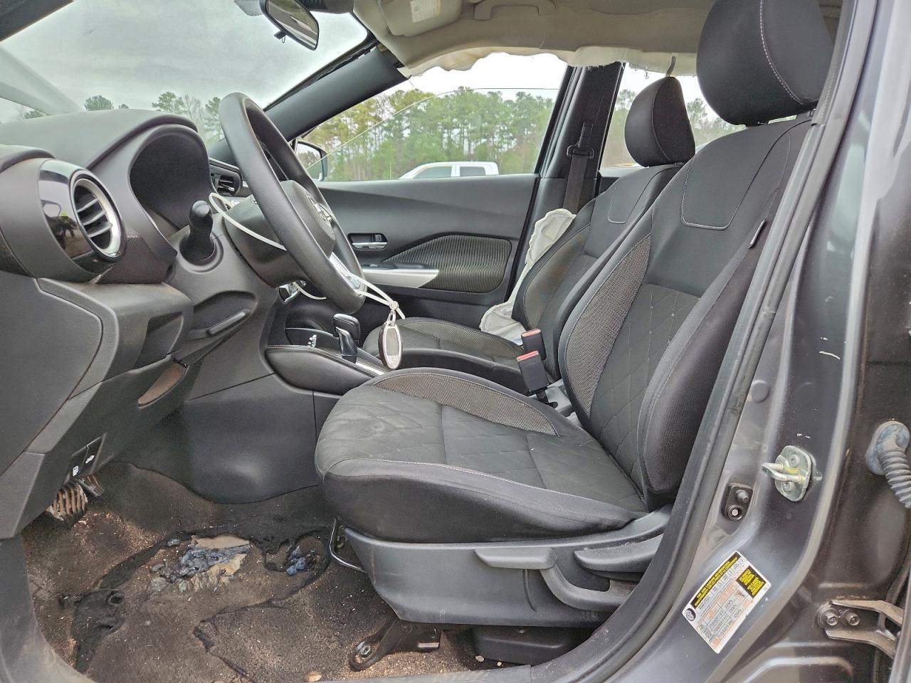 Nissan Kicks Sv Image 5